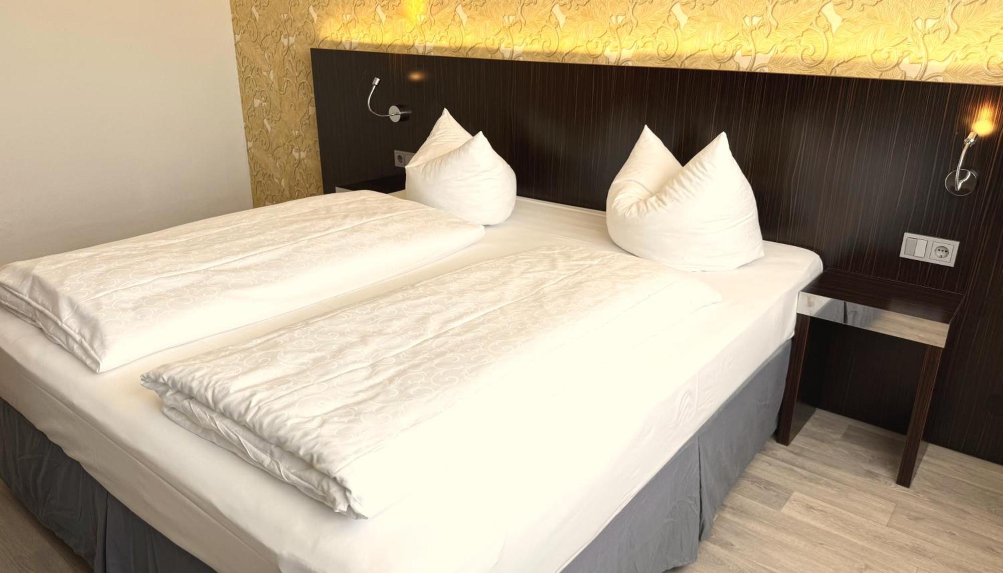 Hotel 22 Dessau-Rosslau ภายนอก รูปภาพ